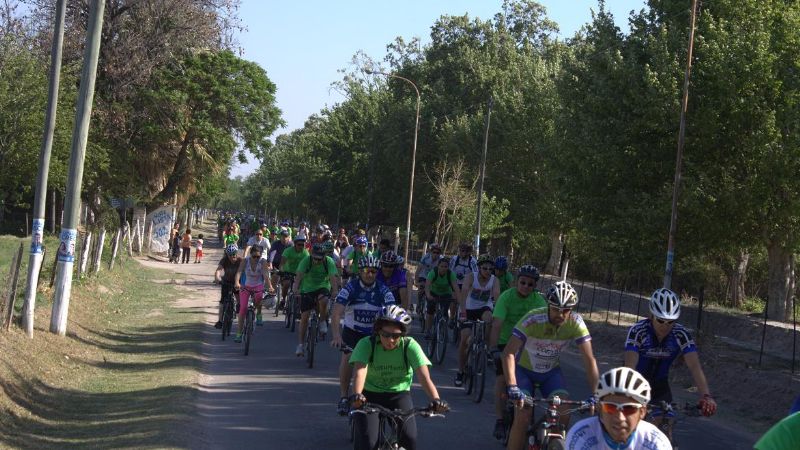 Exitoso “Biciturismo por el valle” con más de 400 ciclistas