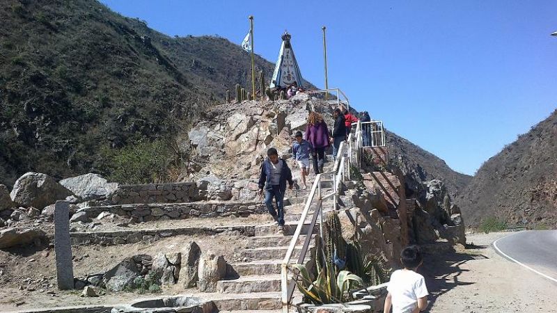 Chicos disfrutaron de recorrido turístico por Ambato