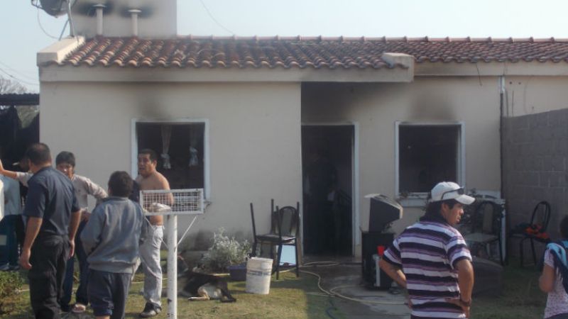 Incendio en casa de familia de Los Altos