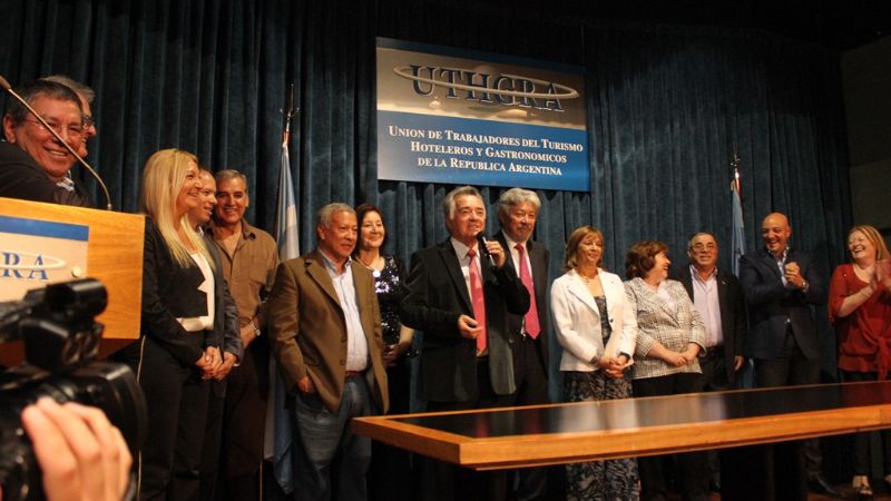 Barrionuevo por un periodo más en UTHGRA