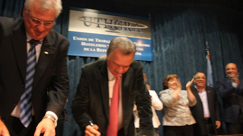 Barrionuevo por un periodo más en UTHGRA