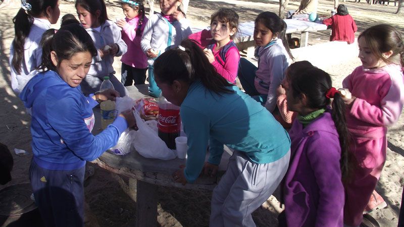 La escuela Municipal tiene su propio equipo de hockey