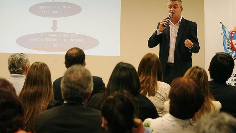 Mera presentó la creación de Foros Vecinales de Seguridad