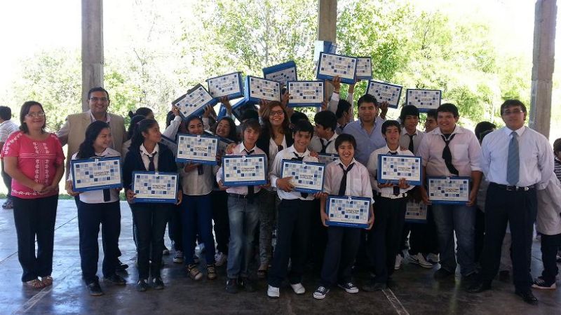 Jóvenes de Paclín recibieron netbooks del Conectar Igualdad