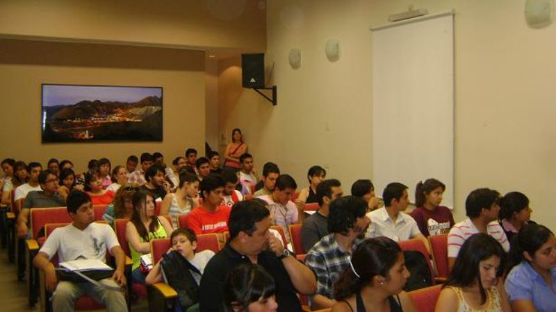 Conferencia sobre seguridad total y modalidades de prevención