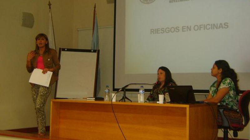 Conferencia sobre seguridad total y modalidades de prevención