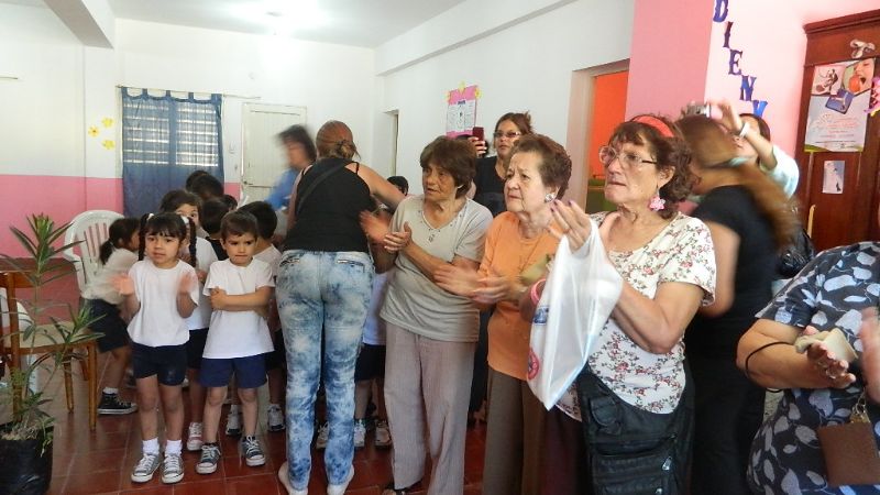 La Virgen visitó biblioteca y el Hogar de Ancianos 