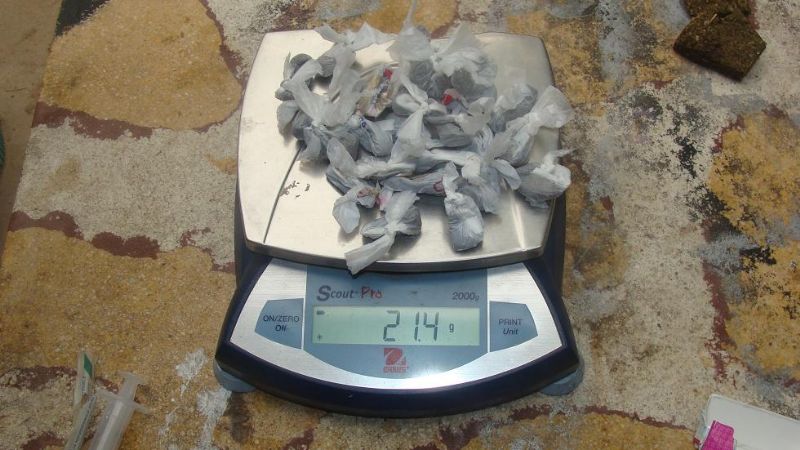 Secuestran marihuana, cocaína, pasta base y una moto