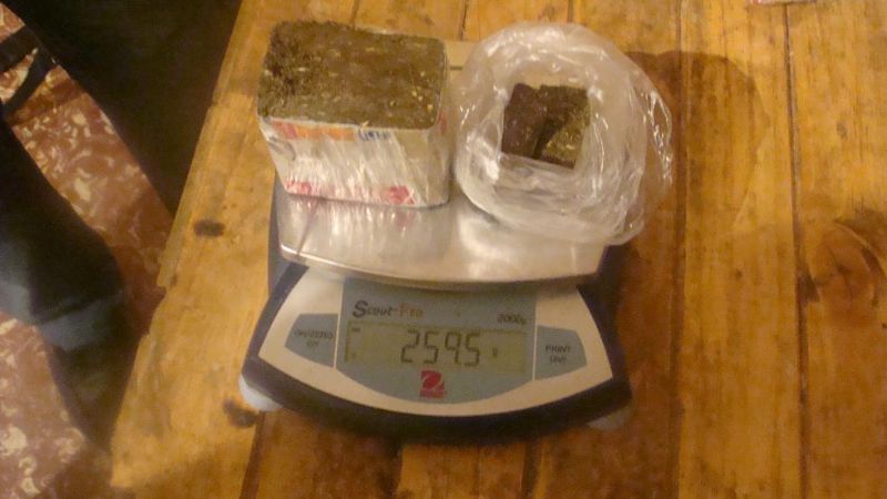 Secuestran marihuana, cocaína, pasta base y una moto