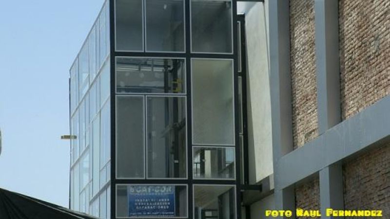 Adolescente murió aplastado en el ascensor del Museo Caravatti