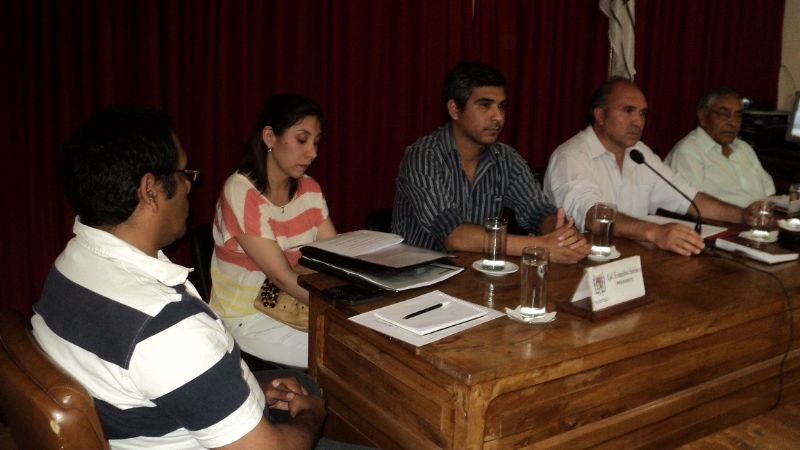Sin Patria, se realizó la asamblea pública en el CD santamariano