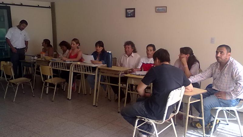 Capacitan a municipales para atención en estación de servicio