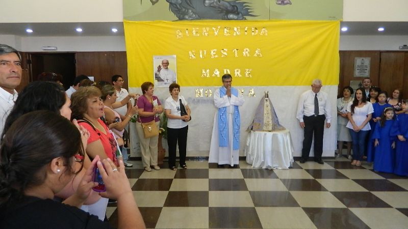 La Virgen visitó el Urbano Girardi, el Colegio Abogados y Defensa Civil