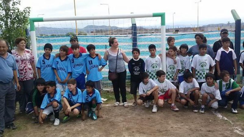 El fútbol como herramienta de contención social