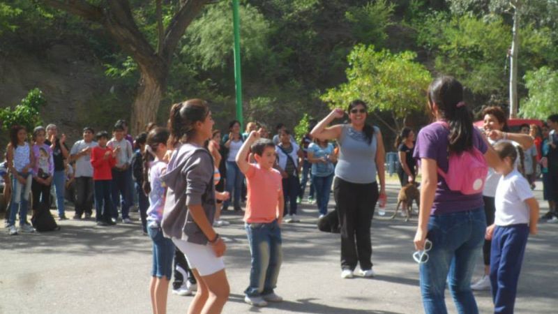 Más de 300 chicos de la catequesis de la zona norte peregrinaron a la Gruta