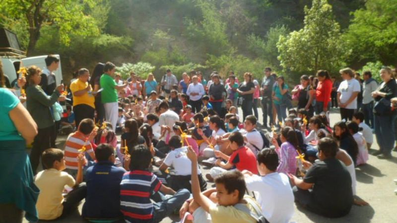 Más de 300 chicos de la catequesis de la zona norte peregrinaron a la Gruta
