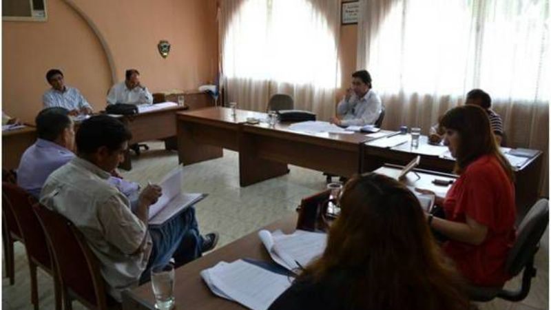 Robaron el aire acondicionado del CD deTinogasta