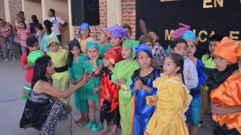 Alumnos recibieron los premios “Romis Raiden” por su labor