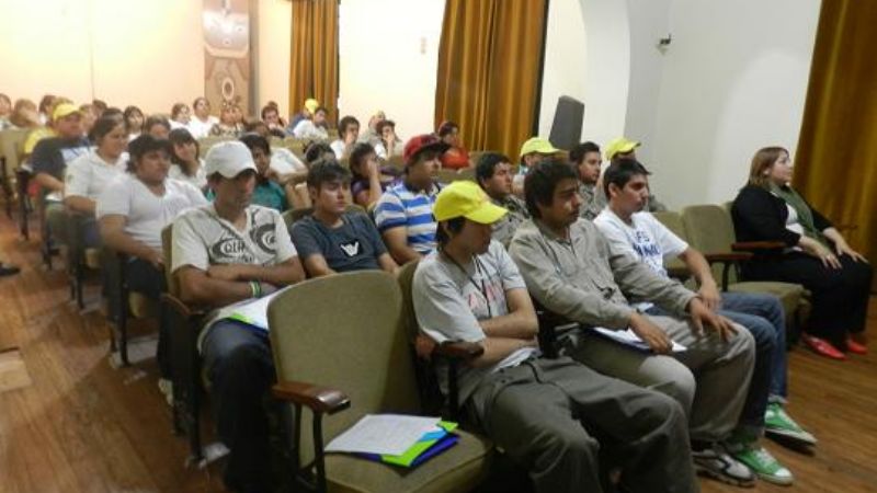 Personal de salud se capacitó en la lucha contra el dengue 