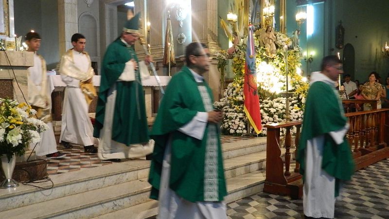 Medios de comunicación homenajearon a la Virgen