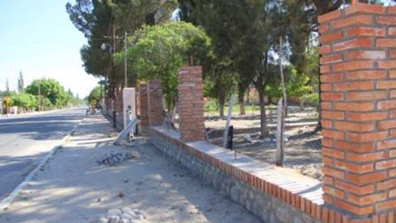 Mejoras en la escuela de Loro Huasi