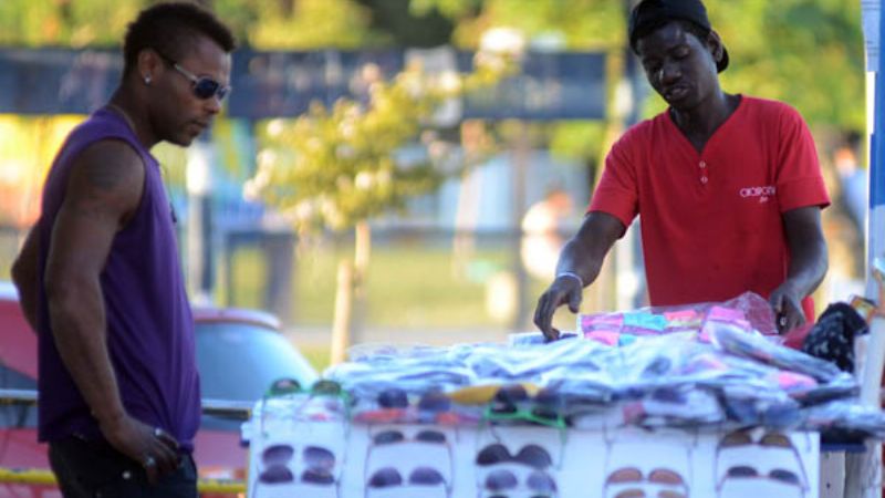 Xenofobia en Andalgalá: Echaron a vendedores de raza negra