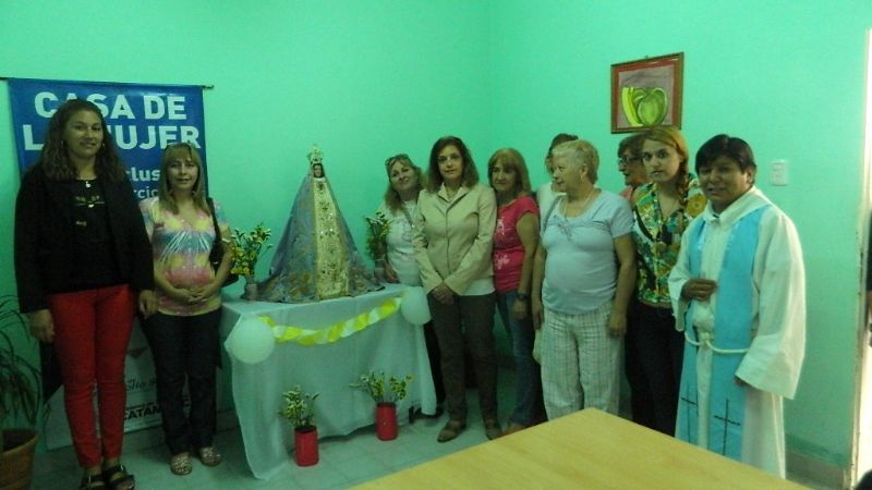 La imagen de la Virgen fue a Osecat y la Casa de la Mujer