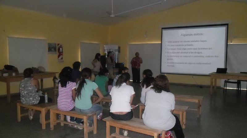 Charla-taller sobre “Violencia Intrafamiliar”