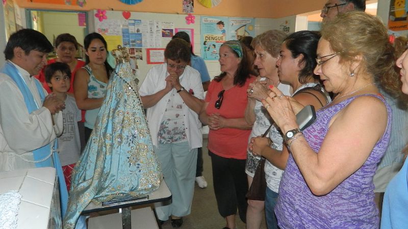 El Barrio Los Ceibos salió al encuentro de María