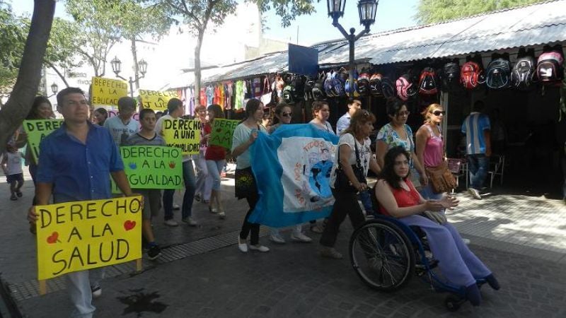 Caminata por el día Internacional de la Persona con Discapacidad