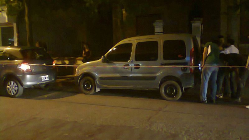 Secuestran el vehículo de los asaltantes a la joyería