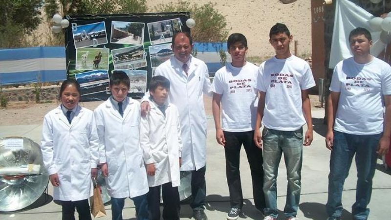 Escuela de Antofagasta recibió cocinas solares