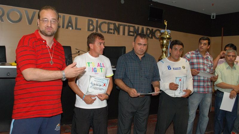 Entrega de Premios a los Colegios destacados en los JIEP 2013