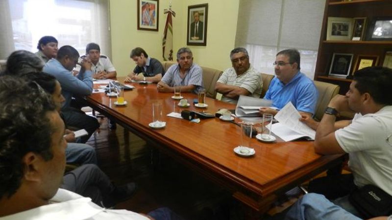 Jalil: aguinaldo el 18; aumento del 30% y bono de $400
