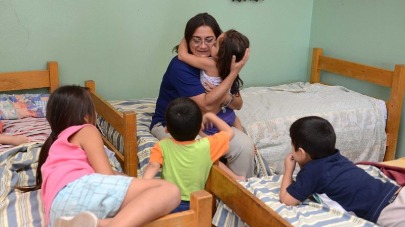 Lucía visitó la Casa Cuna 