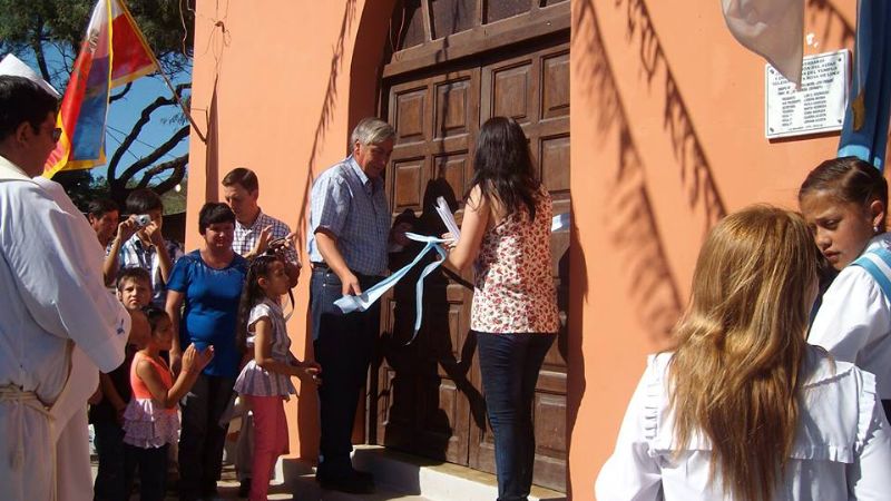 Dedican el templo de La Bajada en las Bodas de Plata de su construcción
