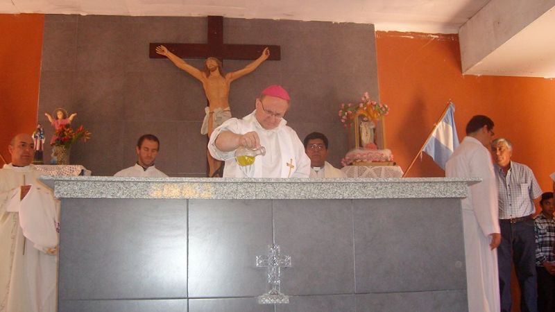 Dedican el templo de La Bajada en las Bodas de Plata de su construcción