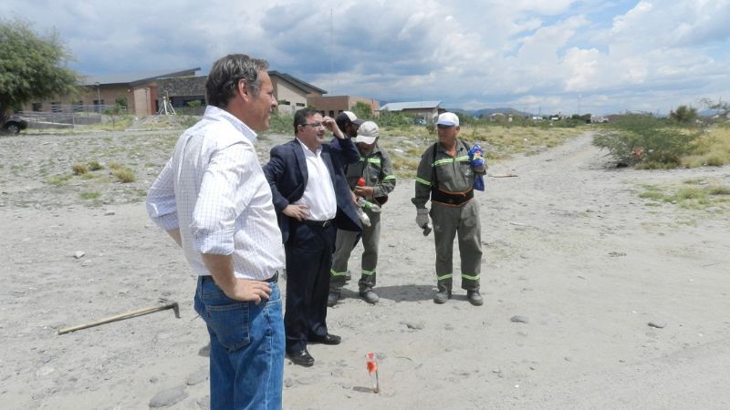 Jalil supervisó los trabajos de la nueva rotonda de encauzador de tránsito