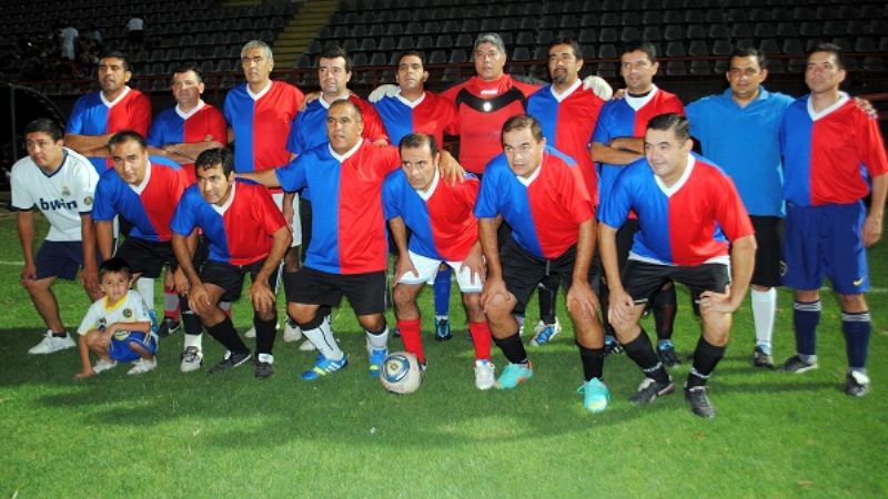 Juegan los profesionales