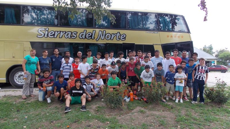Escuela de Fútbol de Los Altos de competencia en Misiones