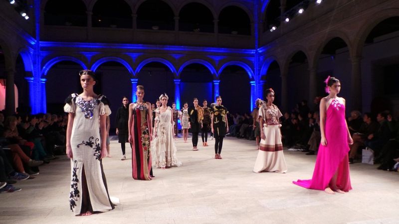 El diseñador Atilio Páez presentó sus vestidos en Europa