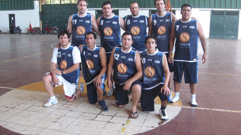 A Tinogasta no hay con qué darle en el Básquet Universitario