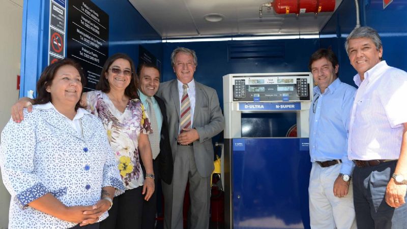 Lucía inauguró el primer Módulo de Abastecimiento Social de YPF