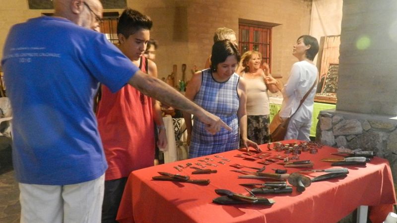 Inició la I Feria Navideña de Emprendedores