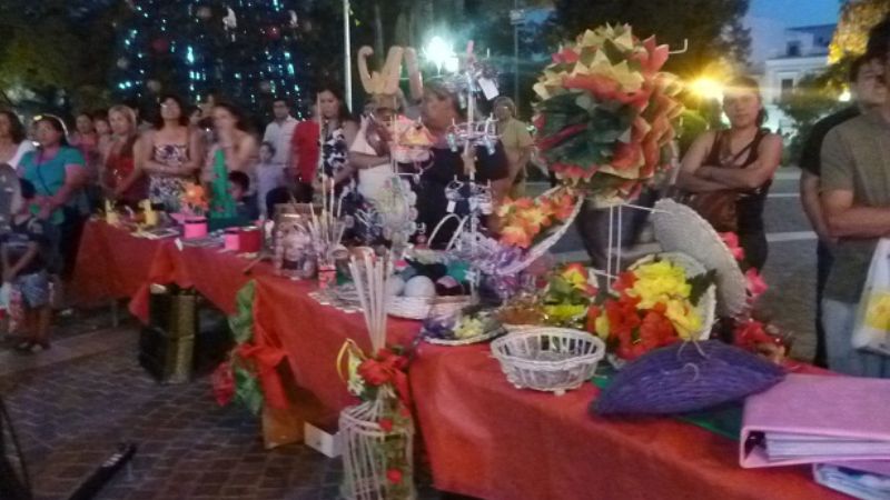 Muestra de los CAI en la plaza 25 de Mayo