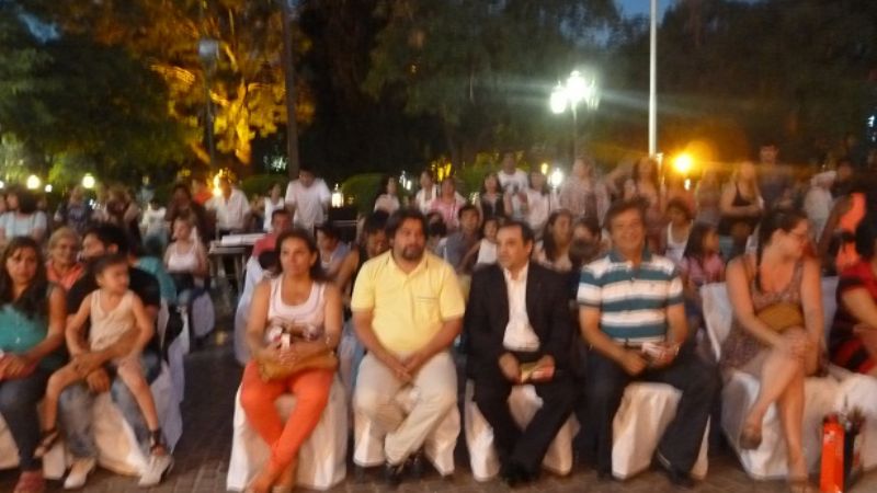 Muestra de los CAI en la plaza 25 de Mayo