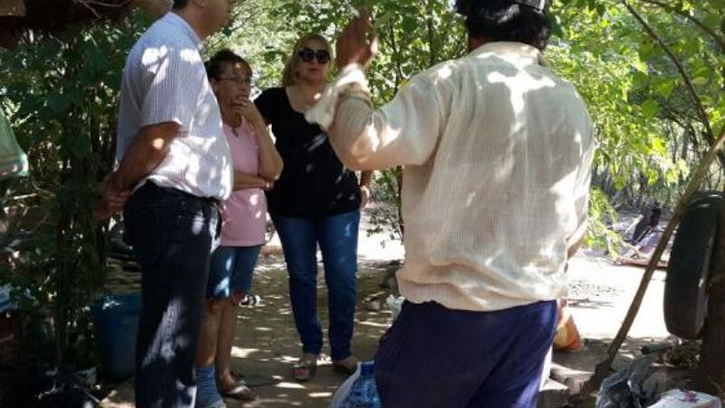 Veaute y PENSAR asistieron a familia necesitada