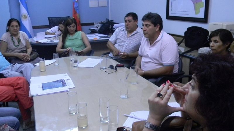 Reunión entre Salud y municipios para trabajar en conjunto en el verano 2014