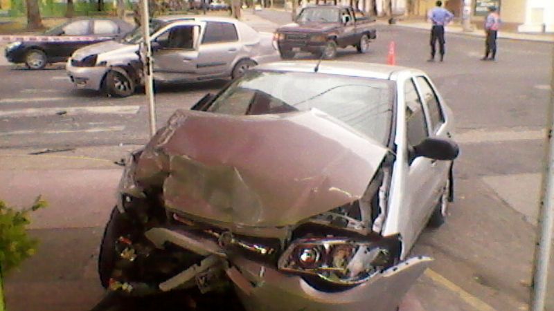 Tres heridos en un accidente en la Capital