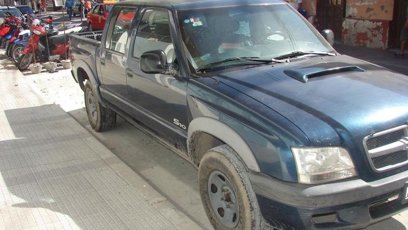 Secuestran una camioneta con patente y chasis adulterados